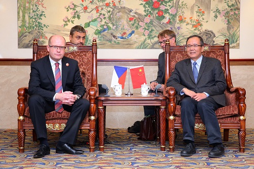 林建华校长会见胡斯拉夫•索博特卡总理.JPG 林建华校长会见胡斯拉夫•索博特卡总理.JPG