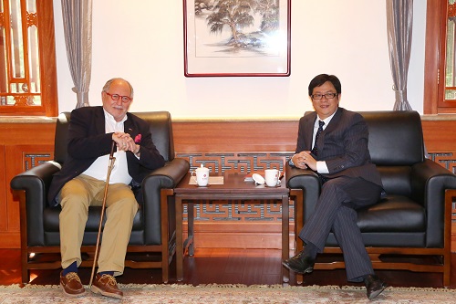 C11A8964.JPG C11A8964.JPG