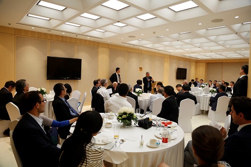 金立群行长午餐演讲.jpg 金立群行长午餐演讲.jpg